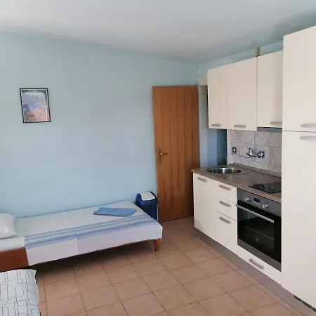 Ferienwohnung Danica Karlobag Exterior foto