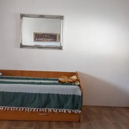 Ferienwohnung Danica Karlobag Exterior foto