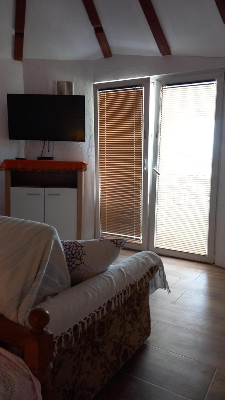 Apartment Danica Karlobag